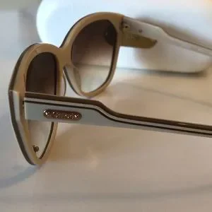 Chloe sunglasses, never worn Chloe | Accessories | Chloe Sunglasses Never Been Worn  main image 3